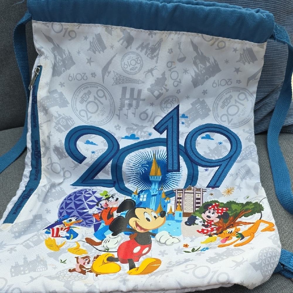 Disney Blue and White 2019 Drawstring Backpack